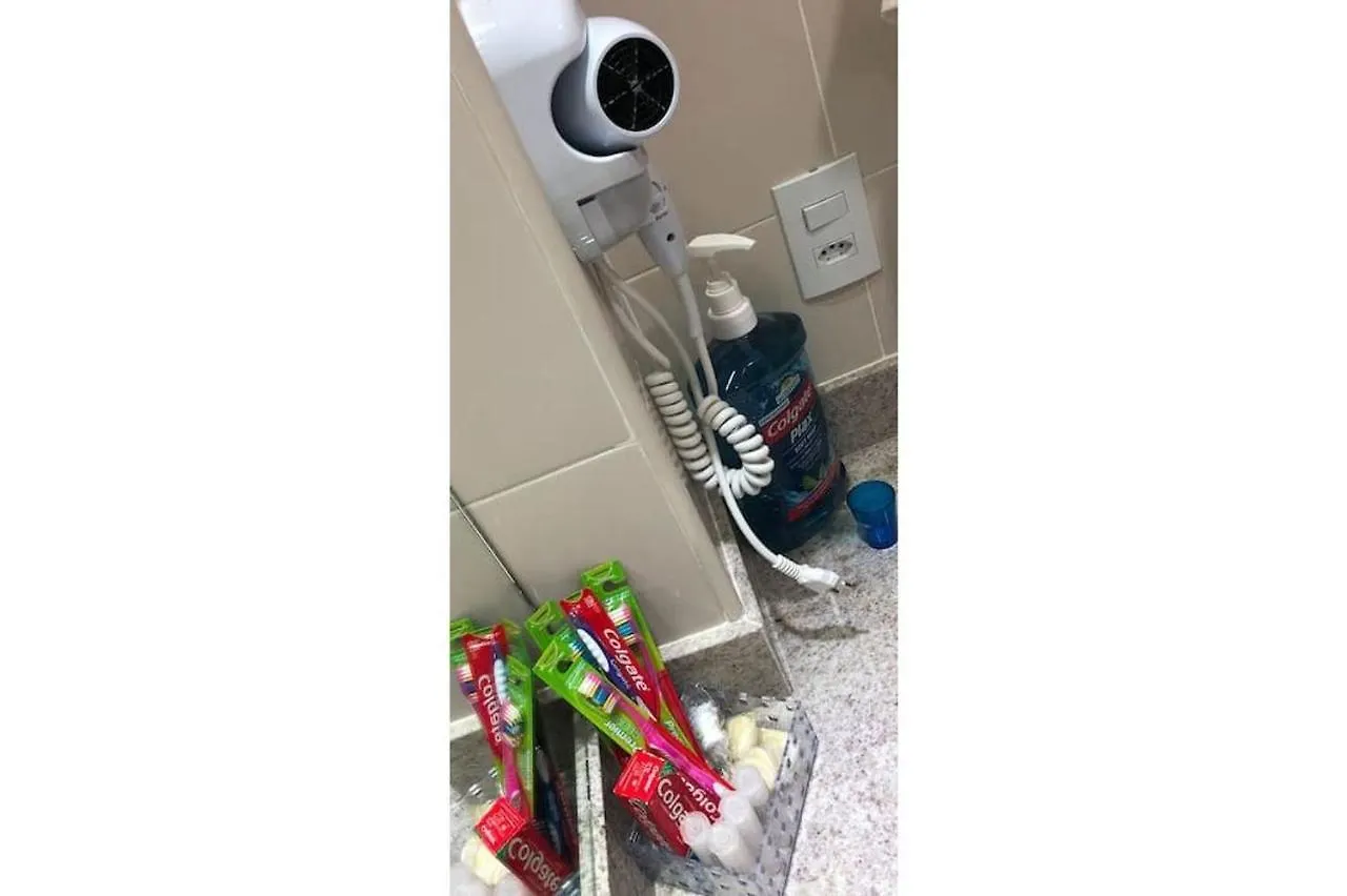 Resort em Arraial do Cabo, Desfrute de momentos inesquecíveis em uma apartamento de luxo com 2 quartos, 2 banheiros e 2 vagas de carro entre a praia e a lagoa